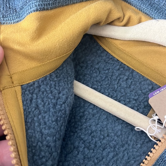 Patagonia half zip - Picture 3 of 7